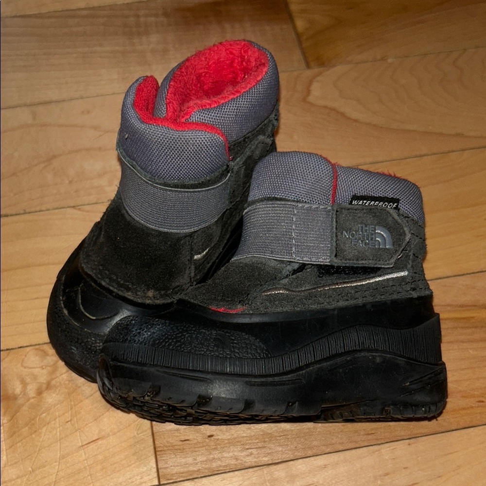 Toddler Alpenglow II Boots The North Face